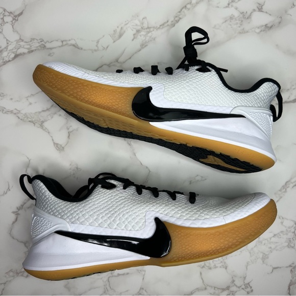 Nike Kobe Mamba Focus Sneakers - Picture 10 of 16
